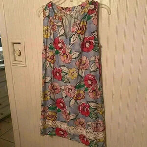 Nwot Crown & Ivy super lightweight dress